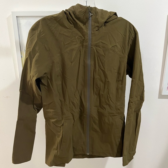 Lululemon Rain Rival Jacket - Picture 1 of 5